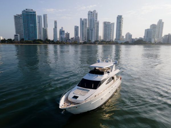 Azimut 70 pies - Imagen 3