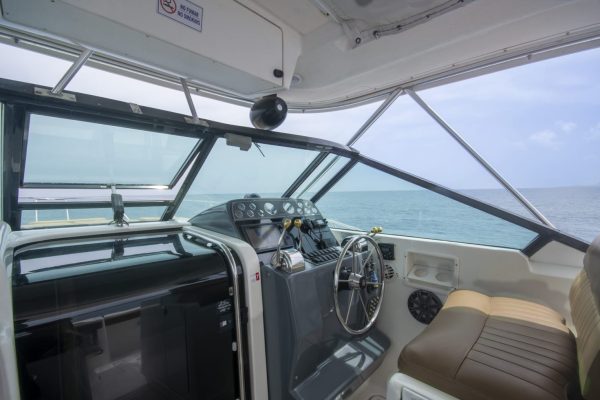 Yate 34 pies - Imagen 3